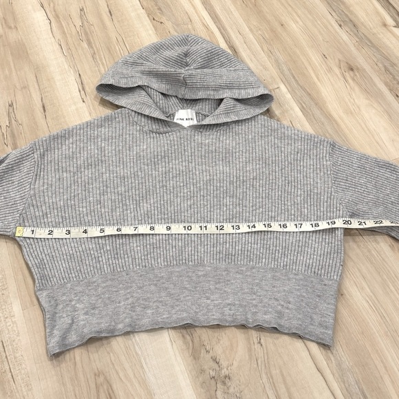 Ribbed Cropped Gray Hooded Sweater XSmall - Picture 5 of 5